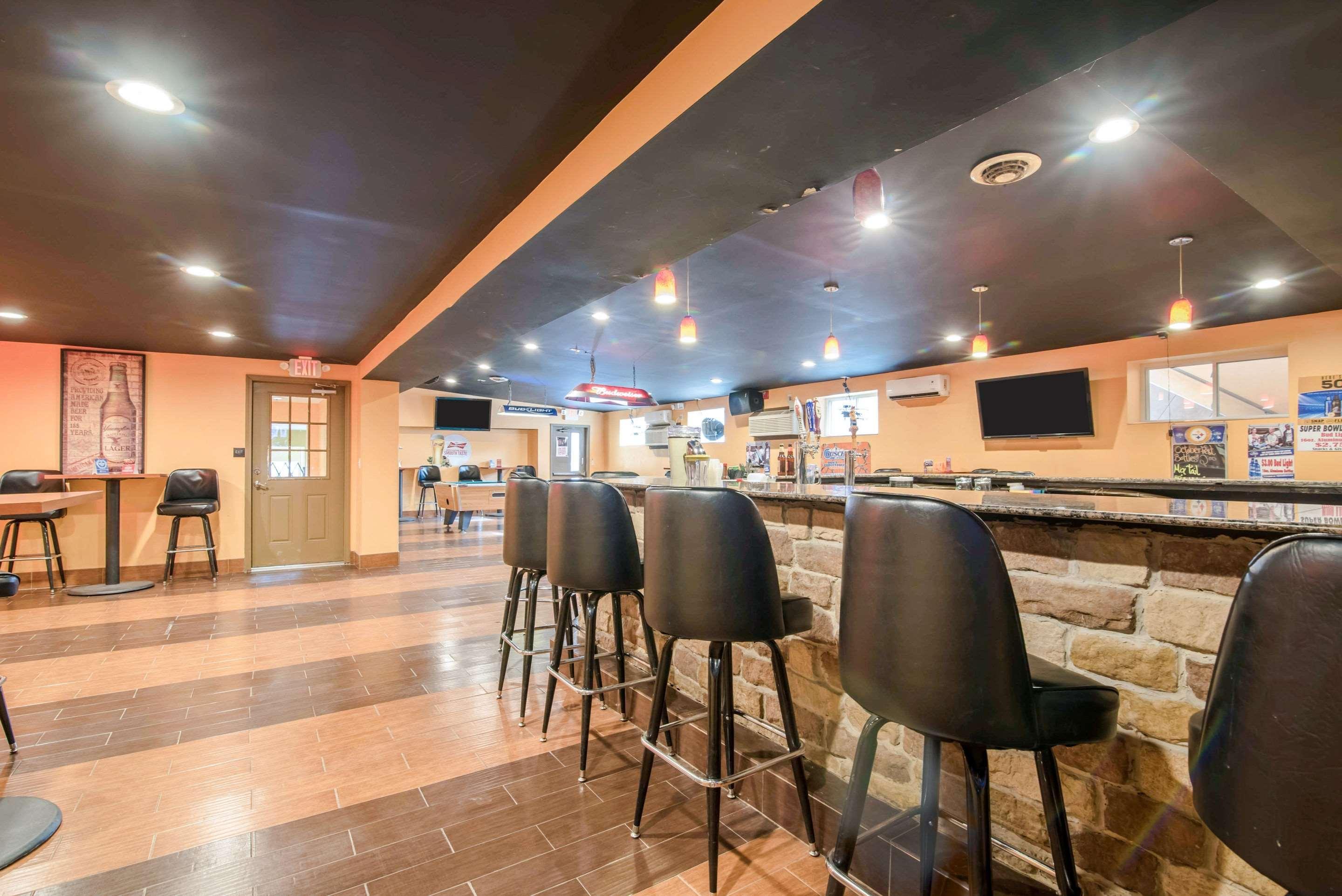 Rodeway Inn Towanda Екстериор снимка